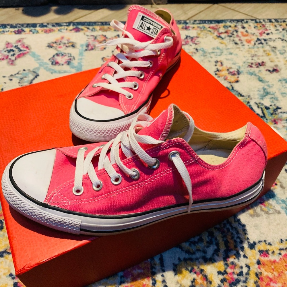 EUC Pink Converse size 10 (w)